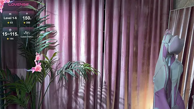 01 lili 01 online show from November 2025 02:06:02 PM