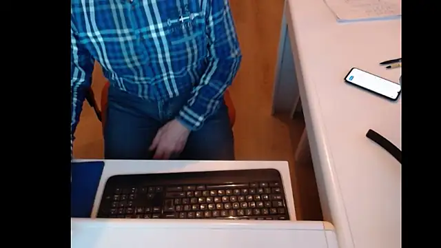 Snapshot of dutchpornking chatting on January 2025 07:49:01 AM dutchpornking online show from January 2025 07:49:01 AM