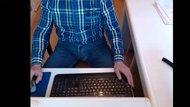 Snapshot of dutchpornking chatting on January 2025 02:55:01 PM dutchpornking online show from January 2025 02:55:01 PM