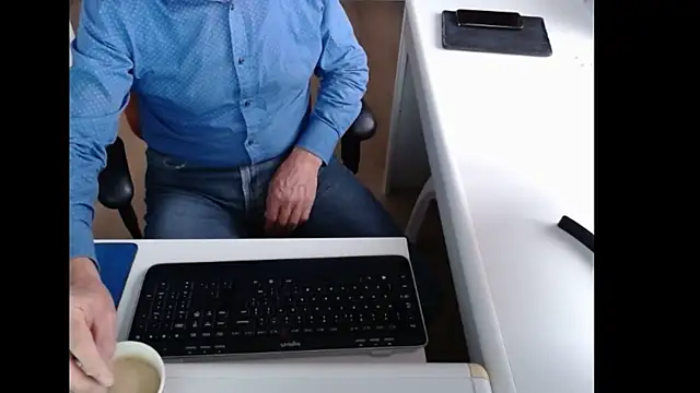 Snapshot of dutchpornking chatting on October 2025 07:07:02 AM dutchpornking online show from October 2025 07:07:02 AM