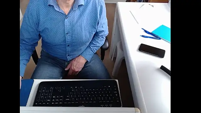 Snapshot of dutchpornking chatting on October 2025 08:38:01 AM dutchpornking online show from October 2025 08:38:01 AM