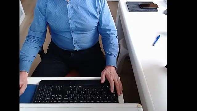 dutchpornking online show from March 2026 07:27:01 AM