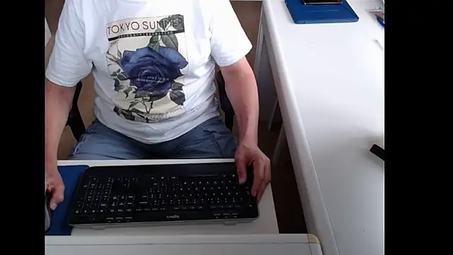 dutchpornking online show from June 2026 07:06:02 AM