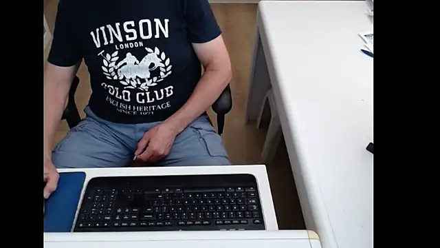 dutchpornking online show from June 2026 10:52:01 AM