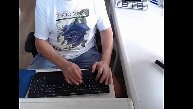 dutchpornking online show from July 2026 07:21:01 AM