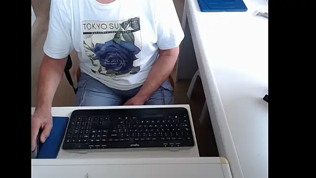 dutchpornking online show from July 2026 06:07:02 AM