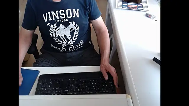 dutchpornking online show from July 2026 06:19:02 AM