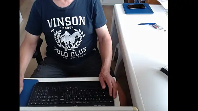 dutchpornking online show from July 2026 06:20:01 AM