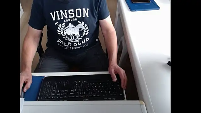 dutchpornking online show from July 2026 07:00:02 AM