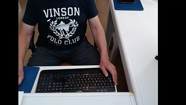 dutchpornking online show from July 2026 03:25:02 PM