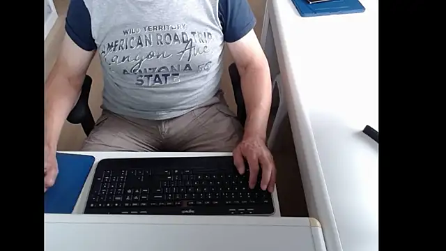 dutchpornking online show from July 2026 06:11:02 AM