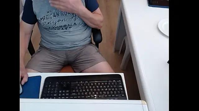 dutchpornking online show from July 2026 11:28:01 AM