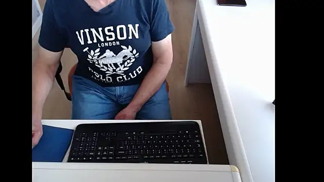 dutchpornking online show from July 2026 06:33:03 AM