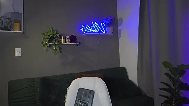 Snapshot of HannahEvanss chatting on October 2025 04:16:01 PM HannahEvanss online show from October 2025 04:16:01 PM