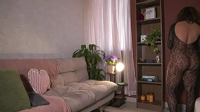 HannahEvanss online show from May 2026 01:05:01 PM