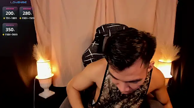 000batman000 online show from February 2025 01:08:02 PM