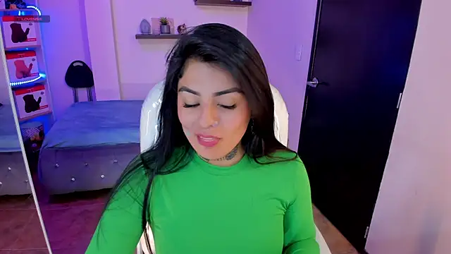 Snapshot of Catalinaa_martinez chatting on December 2024 12:00:02 AM Catalinaa martinez online show from December 2024 12:00:02 AM