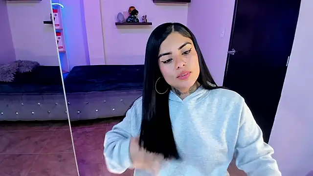 Snapshot of Catalinaa_martinez chatting on March 2025 01:47:02 AM Catalinaa martinez online show from March 2025 01:47:02 AM