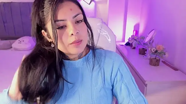 Snapshot of Catalinaa_martinez chatting on October 2025 02:53:01 AM Catalinaa martinez online show from October 2025 02:53:01 AM