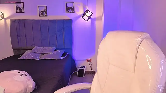 Snapshot of Catalinaa_martinez chatting on October 2025 03:30:01 AM Catalinaa martinez online show from October 2025 03:30:01 AM