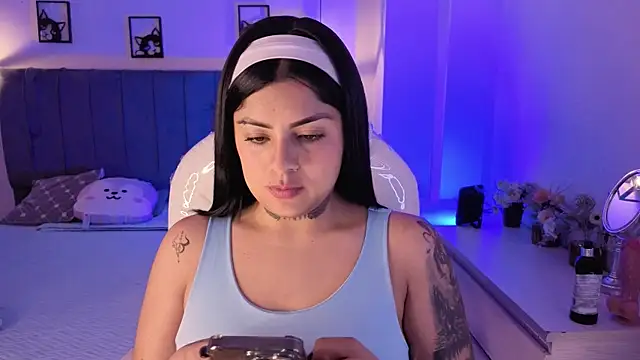 Snapshot of Catalinaa_martinez chatting on October 2025 03:18:01 AM Catalinaa martinez online show from October 2025 03:18:01 AM