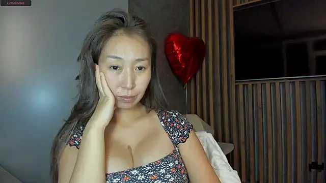 Kimmy sunn online show from March 2026 05:49:01 PM