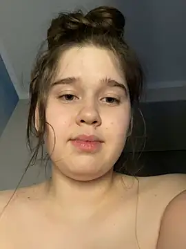 Snapshot of HornyGirlH chatting on December 2024 12:50:02 AM HornyGirlH online show from December 2024 12:50:02 AM