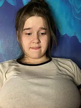Snapshot of HornyGirlH chatting on December 2024 01:29:01 AM HornyGirlH online show from December 2024 01:29:01 AM