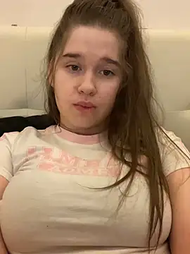 Snapshot of HornyGirlH chatting on March 2025 10:15:02 PM HornyGirlH online show from March 2025 10:15:02 PM