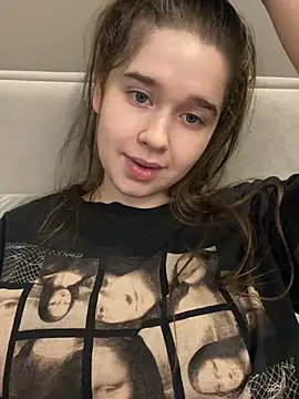 HornyGirlH online show from June 2026 11:27:02 PM