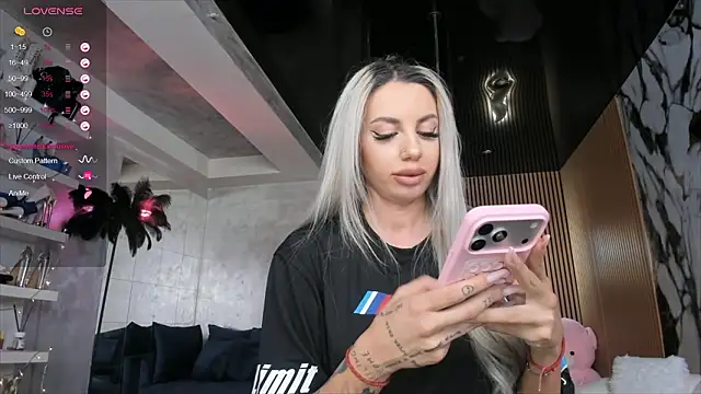 LisaAkira online show from March 2026 07:23:02 AM