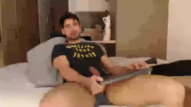 Snapshot of bradley_muscle chatting on September 2025 07:03:01 PM bradley muscle online show from September 2025 07:03:01 PM