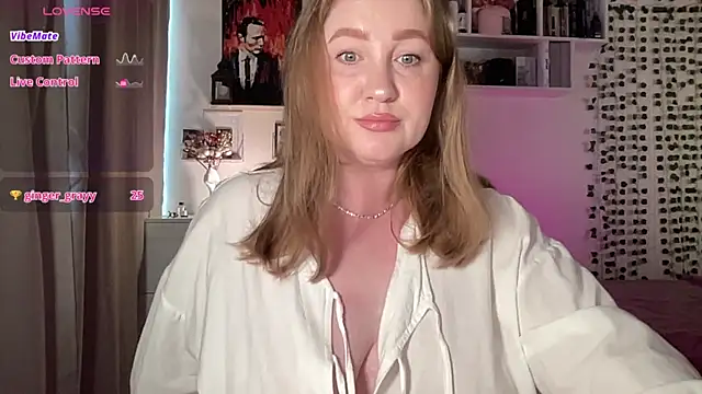 Snapshot of ollydoll92 chatting on July 2026 03:41:02 PM ollydoll92 online show from July 2026 03:41:02 PM