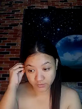 Urchanel online show from April 2026 11:10:01 PM