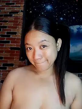 Urchanel online show from May 2026 11:54:01 PM
