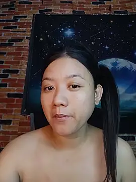 Urchanel online show from May 2026 12:17:01 AM