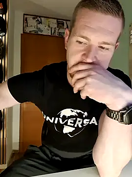 Snapshot of Playbunniboy chatting on December 2024 03:17:01 PM Playbunniboy online show from December 2024 03:17:01 PM