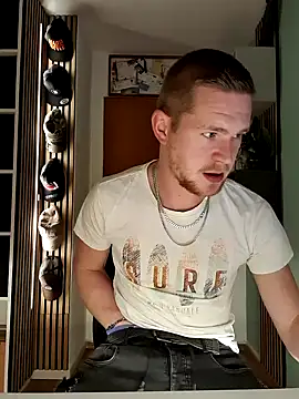 Snapshot of Playbunniboy chatting on December 2024 04:53:02 PM Playbunniboy online show from December 2024 04:53:02 PM