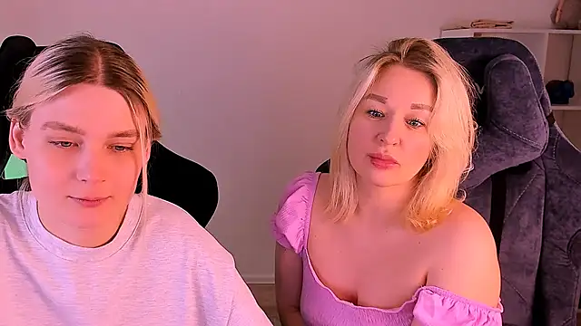 hotblonds online show from December 2024 07:22:02 AM