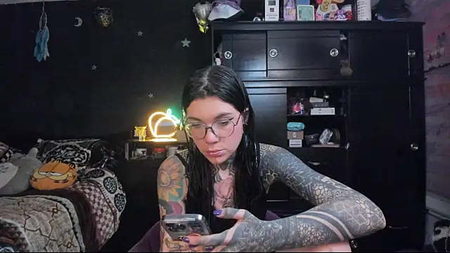 Snapshot of Lilmarieee chatting on January 2025 12:17:01 AM Lilmarieee online show from January 2025 12:17:01 AM