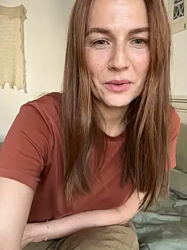 Snapshot of BritneyHall chatting on April 2026 09:07:01 AM BritneyHall online show from April 2026 09:07:01 AM