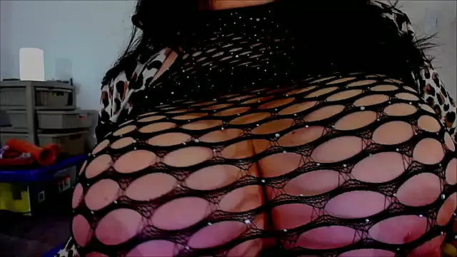 Snapshot of Conny_hot3 chatting on December 2024 08:28:02 AM Conny hot3 online show from December 2024 08:28:02 AM