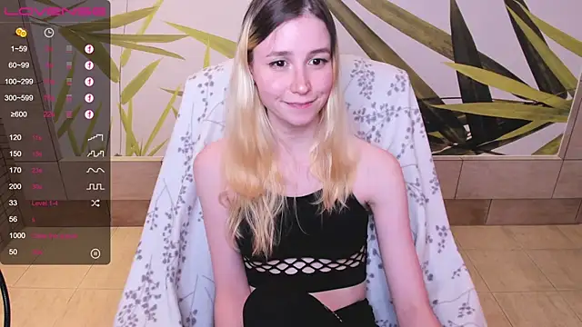 Snapshot of fleximona chatting on December 2024 06:49:01 PM fleximona online show from December 2024 06:49:01 PM