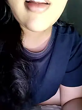 Snapshot of Annerae chatting on January 2026 06:02:02 PM Annerae online show from January 2026 06:02:02 PM