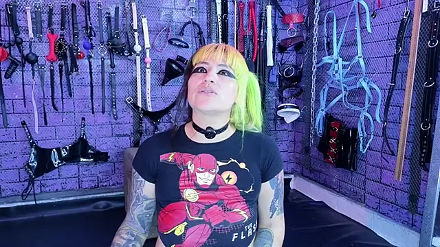 Snapshot of PANDORANEZZ chatting on April 2026 03:42:01 AM PANDORANEZZ online show from April 2026 03:42:01 AM