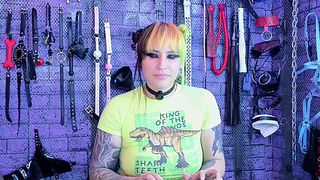 Snapshot of PANDORANEZZ chatting on April 2026 06:05:02 PM PANDORANEZZ online show from April 2026 06:05:02 PM