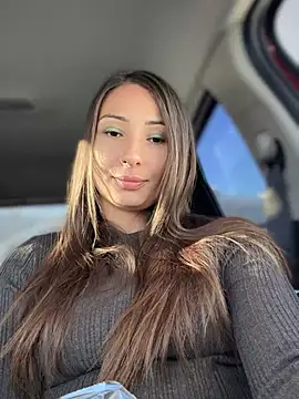 Snapshot of YOUR-KARINA chatting on January 2025 04:12:01 AM YOUR-KARINA online show from January 2025 04:12:01 AM