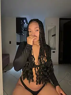 Snapshot of mariam_hill chatting on January 2025 02:07:02 AM mariam hill online show from January 2025 02:07:02 AM