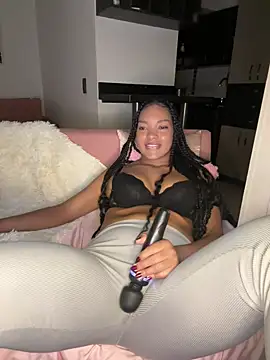 Snapshot of mariam_hill chatting on January 2025 11:45:02 PM mariam hill online show from January 2025 11:45:02 PM