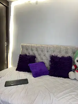 Snapshot of mariam_hill chatting on February 2025 06:55:02 PM mariam hill online show from February 2025 06:55:02 PM